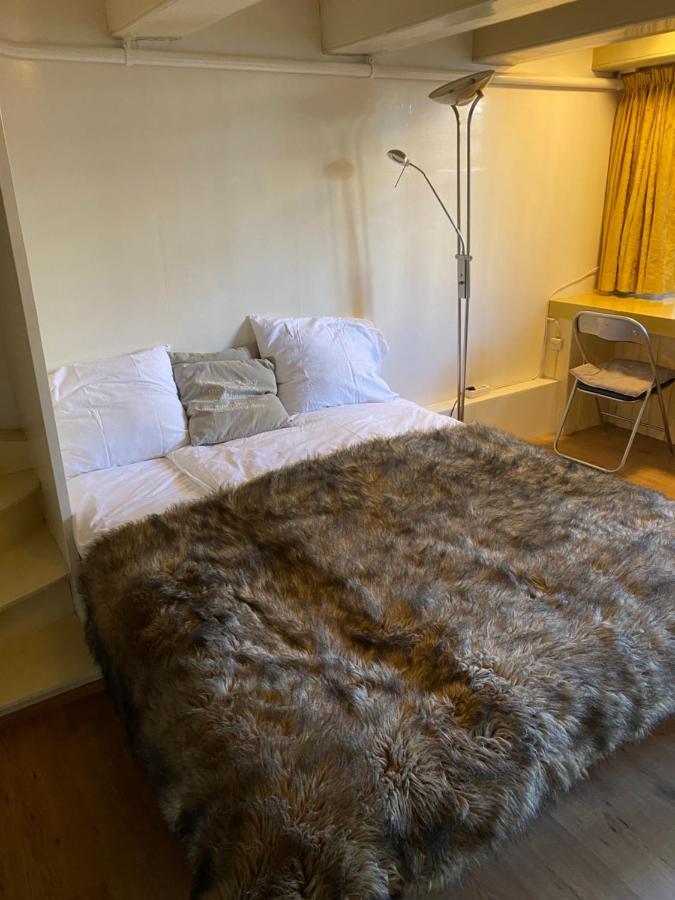 Truelove Guesthouse Амстердам Екстериор снимка